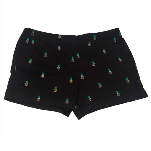 Cambridge Dry Goods Pineapple Embroidered Shorts